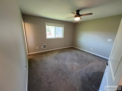 Tastefully updated move in ready 3 bedroom home on a 1 acre lot on Jefferson Hills Golf Course in Idaho - for sale on GolfHomes.com, golf home, golf lot