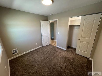 Tastefully updated move in ready 3 bedroom home on a 1 acre lot on Jefferson Hills Golf Course in Idaho - for sale on GolfHomes.com, golf home, golf lot