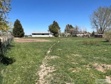 Tastefully updated move in ready 3 bedroom home on a 1 acre lot on Jefferson Hills Golf Course in Idaho - for sale on GolfHomes.com, golf home, golf lot