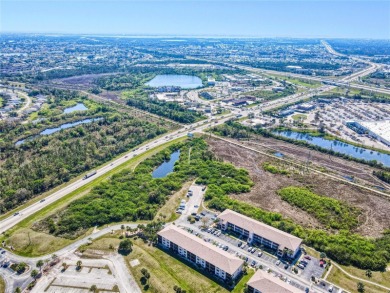 Pride of ownership shows in this well- kept MOVE-IN READY second on Kingsway Country Club in Florida - for sale on GolfHomes.com, golf home, golf lot