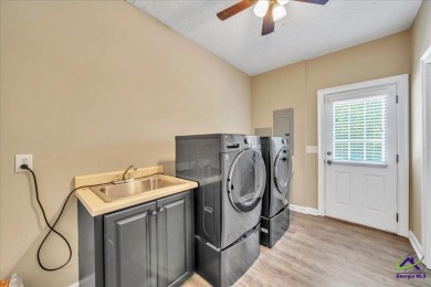 **$40,000 BUYER INCENTIVE TO BE USED TOWARD BUYER CLOSING COST on Landings Golf Club in Georgia - for sale on GolfHomes.com, golf home, golf lot