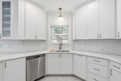 Beautifully renovated, this stunning Grand Oaks home blends on The Country Club of Oxford in Mississippi - for sale on GolfHomes.com, golf home, golf lot