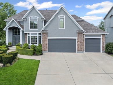 Welcome to this meticulously maintained one-owner 4-bed, 5-bath on Hodge Park Golf Club in Missouri - for sale on GolfHomes.com, golf home, golf lot