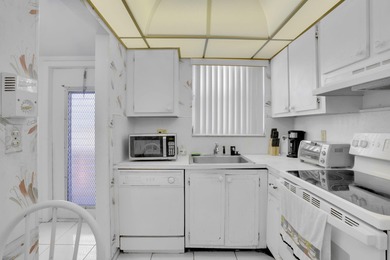 BRAND NEW AC UNIT INSTALLED NOVEMBER 2025!! Welcome to 2751 on Sunrise Lakes Phase III in Florida - for sale on GolfHomes.com, golf home, golf lot