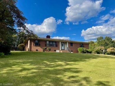 Wonderful location near Lexington Golf Course and Country Club! on Lexington Golf Club in North Carolina - for sale on GolfHomes.com, golf home, golf lot