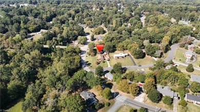 Wonderful location near Lexington Golf Course and Country Club! on Lexington Golf Club in North Carolina - for sale on GolfHomes.com, golf home, golf lot