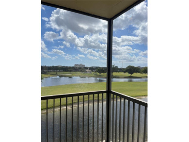 Corner unit, 2 bedroom 2 full baths, updated. Open kitchen, nice on Grande Oaks Golf Club in Florida - for sale on GolfHomes.com, golf home, golf lot