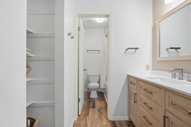 Beautifully maintained 3-bedroom, 2-bath golf course condo on Slick Rock Golf Course - Horseshoe Bay in Texas - for sale on GolfHomes.com, golf home, golf lot