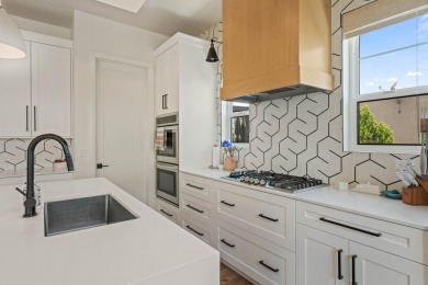 Beautiful custom home in the desirable Dunes subdivision. Built on Sand Hollow Golf Resort in Utah - for sale on GolfHomes.com, golf home, golf lot