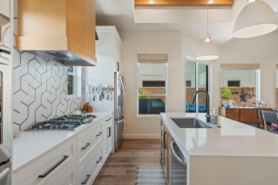 Beautiful custom home in the desirable Dunes subdivision. Built on Sand Hollow Golf Resort in Utah - for sale on GolfHomes.com, golf home, golf lot