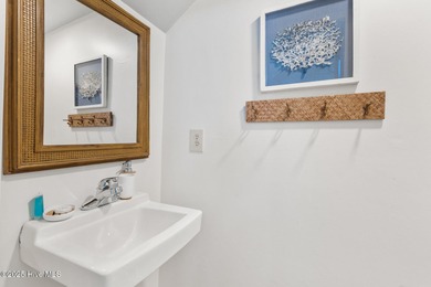 ''Ships & Giggles'' may be just the island retreat you've been on Bald Head Island Golf Club in North Carolina - for sale on GolfHomes.com, golf home, golf lot