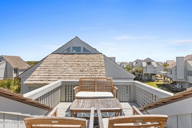 ''Ships & Giggles'' may be just the island retreat you've been on Bald Head Island Golf Club in North Carolina - for sale on GolfHomes.com, golf home, golf lot