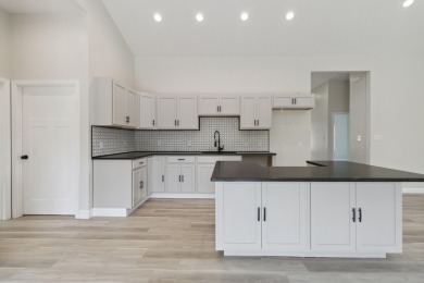 New construction!
Located in Saddlebrook Estates, this on Somerset Country Club in Kentucky - for sale on GolfHomes.com, golf home, golf lot