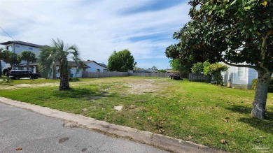 3356 Edgewater Dr, Gulf Breeze, FL 32563 Offered at: $225,000 on Tiger Point Golf and Country Club in Florida - for sale on GolfHomes.com, golf home, golf lot