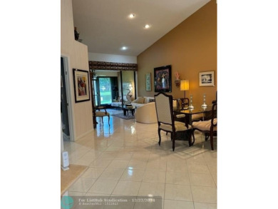 ****  BEAUTIFUL SPACIOUS VILLA OVERLOOKING THE LAKE IN on Gleneagles Golf and Country Club in Florida - for sale on GolfHomes.com, golf home, golf lot