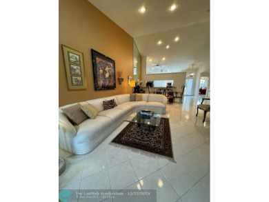 ****  BEAUTIFUL SPACIOUS VILLA OVERLOOKING THE LAKE IN on Gleneagles Golf and Country Club in Florida - for sale on GolfHomes.com, golf home, golf lot