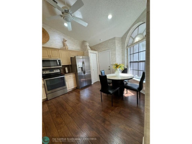 ****  BEAUTIFUL SPACIOUS VILLA OVERLOOKING THE LAKE IN on Gleneagles Golf and Country Club in Florida - for sale on GolfHomes.com, golf home, golf lot