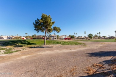 This is your chance to own a beautiful 3-bedroom home in the on Ahwatukee Country Club in Arizona - for sale on GolfHomes.com, golf home, golf lot