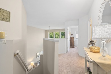 BEAUTIFUL, WELL-MAINTAINED, 3 bed, 2.5 bath two-story townhome on Seven Bridges Golf Club in Illinois - for sale on GolfHomes.com, golf home, golf lot