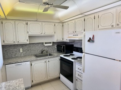 Corner 2/2 Villa, no one above or below you. Light & bright on Kings Point Golf -Flanders Way in Florida - for sale on GolfHomes.com, golf home, golf lot