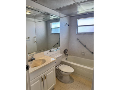 Corner 2/2 Villa, no one above or below you. Light & bright on Kings Point Golf -Flanders Way in Florida - for sale on GolfHomes.com, golf home, golf lot