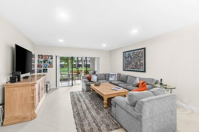 First Floor Unit - Priced to Sell! Enjoy a screened porch with on Hunters Run Golf and Country Club in Florida - for sale on GolfHomes.com, golf home, golf lot