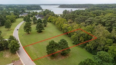 Welcome to this spacious prime building lot located in on Bay Creek Golf Club in Virginia - for sale on GolfHomes.com, golf home, golf lot