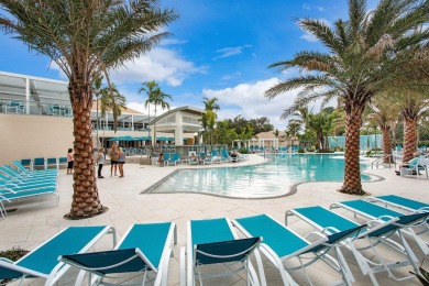 First Floor Unit - Priced to Sell! Enjoy a screened porch with on Hunters Run Golf and Country Club in Florida - for sale on GolfHomes.com, golf home, golf lot