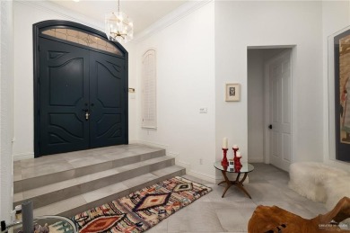 Beautifully Renovated Home!! 
Step inside to discover luxury at on The Club At Cimarron in Texas - for sale on GolfHomes.com, golf home, golf lot