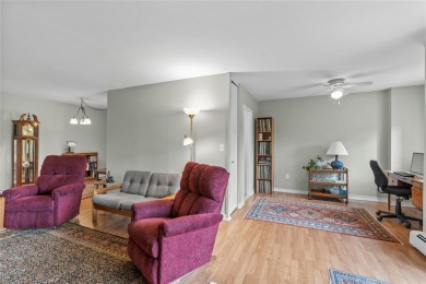 Commuter's Dream! 2 bedrooms, 2 bathrooms with terrace and golf on Scarsdale Golf Club in New York - for sale on GolfHomes.com, golf home, golf lot