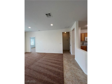 BEAUTIFUL 1-STORY HOME IN SUN CITY ALIANTE. 55+ Cummunity. 2 on Aliante Golf Club in Nevada - for sale on GolfHomes.com, golf home, golf lot