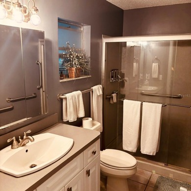 Enjoy easy Florida Living in this inviting 2-bedroom, 2-Bath on On Top of the World Golf Course in Florida - for sale on GolfHomes.com, golf home, golf lot