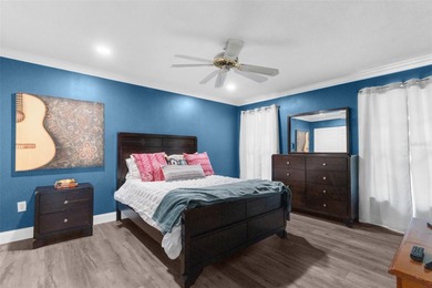 Under contract-accepting backup offers. Welcome to this stunning on Meadow Oaks Golf and Country Club in Florida - for sale on GolfHomes.com, golf home, golf lot