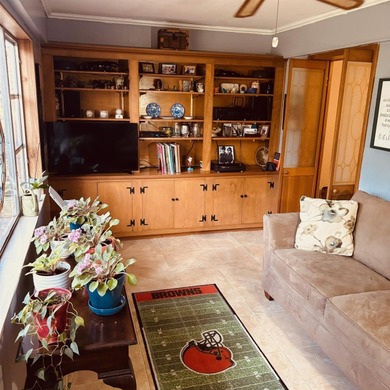 Enjoy easy Florida Living in this inviting 2-bedroom, 2-Bath on On Top of the World Golf Course in Florida - for sale on GolfHomes.com, golf home, golf lot