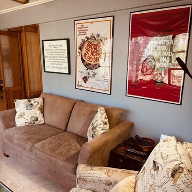 Enjoy easy Florida Living in this inviting 2-bedroom, 2-Bath on On Top of the World Golf Course in Florida - for sale on GolfHomes.com, golf home, golf lot