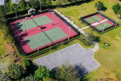 One-owner 2017 home backing to the 2nd fairway of the Arlington on Arlington Ridge Golf Club in Florida - for sale on GolfHomes.com, golf home, golf lot
