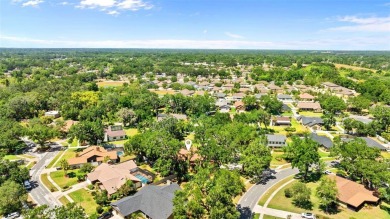 Welcome to this beautifully maintained 4-bedroom, 3.5-bath, 3 on Diamond Hill Golf and Country Club in Florida - for sale on GolfHomes.com, golf home, golf lot