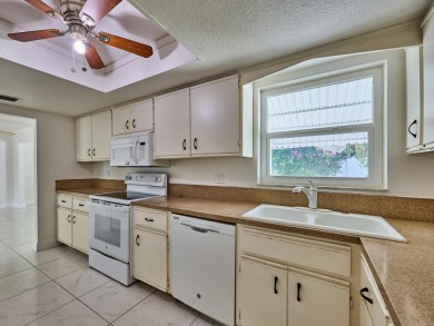 *Impact Windows**Bright & Airy**55 Plus Community*--Welcome to on Leisureville Community Association in Florida - for sale on GolfHomes.com, golf home, golf lot