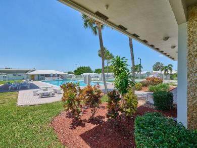 *Impact Windows**Bright & Airy**55 Plus Community*--Welcome to on Leisureville Community Association in Florida - for sale on GolfHomes.com, golf home, golf lot