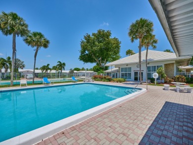 *Impact Windows**Bright & Airy**55 Plus Community*--Welcome to on Leisureville Community Association in Florida - for sale on GolfHomes.com, golf home, golf lot