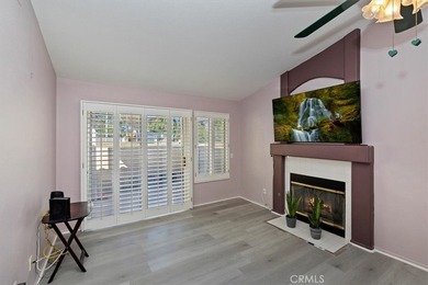 CYPRESS POINT CONDO - 2 BR + 2 BA SINGLE-STORY HOME (998 SQ. FT) on Sun Lakes Country Club in California - for sale on GolfHomes.com, golf home, golf lot