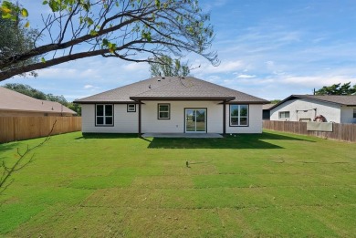 Beautiful new construction with 3 bedrooms, 3 full bathrooms on The Club At Runaway Bay in Texas - for sale on GolfHomes.com, golf home, golf lot