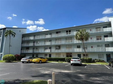 Located in the 55+ community of Palm Springs 2, this spacious 2 on Oriole Golf and Tennis Club in Florida - for sale on GolfHomes.com, golf home, golf lot