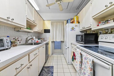 Welcome to Leisureville Lake Condominiums, a desirable 55+ on Leisureville Community Golf Course in Florida - for sale on GolfHomes.com, golf home, golf lot