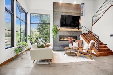 This 4-bedroom, 4-bath, 2,892 sq ft residence is a rare find in on Raven Golf Club At Three Peaks in Colorado - for sale on GolfHomes.com, golf home, golf lot