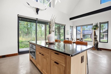 This 4-bedroom, 4-bath, 2,892 sq ft residence is a rare find in on Raven Golf Club At Three Peaks in Colorado - for sale on GolfHomes.com, golf home, golf lot
