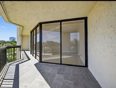 Exquisitely renovated 3BR/2BA condo over looking the new on The President Country Club in Florida - for sale on GolfHomes.com, golf home, golf lot