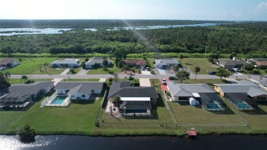 NEW OVERSIZED pool cage just installed in this fully fenced in 3 on Rotonda Golf and Country Club The Hills Course in Florida - for sale on GolfHomes.com, golf home, golf lot