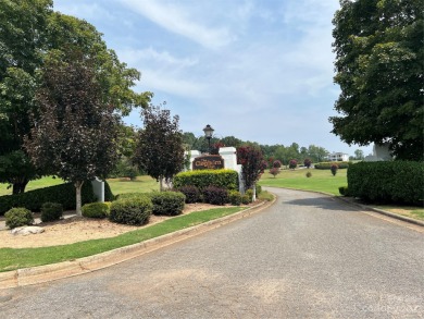 1.9 acre land parcel overlooking prestigious Cleghorn Country on Cleghorn Plantation Golf Club in North Carolina - for sale on GolfHomes.com, golf home, golf lot
