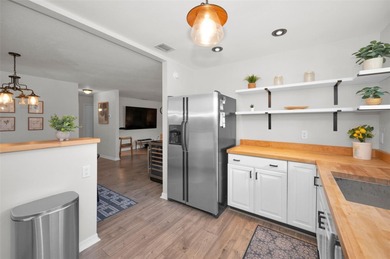 Move-In Ready Turnkey 3/2 Condo in the Heart of Oldsmar! You on East Lake Woodlands Country Club in Florida - for sale on GolfHomes.com, golf home, golf lot